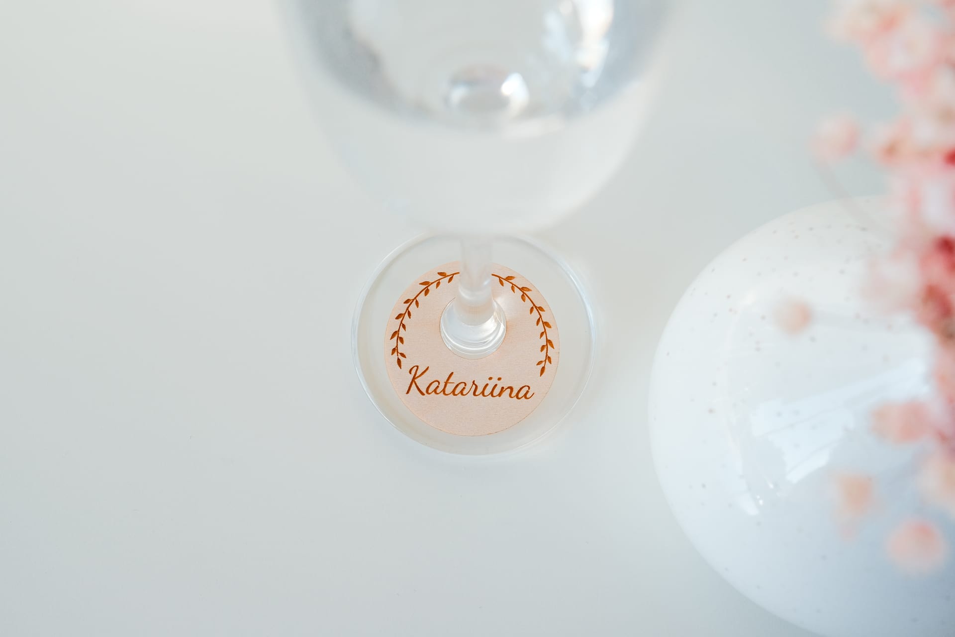 Side hole, Ø 4.8 cm